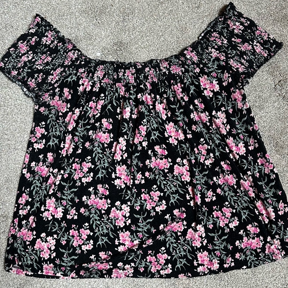 American Eagle, L, Soft and Sexy, pink and black floral blouse